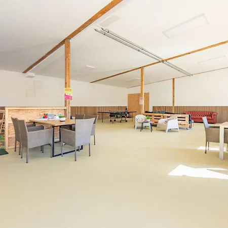 Huus Appelboom Holiday home Kating